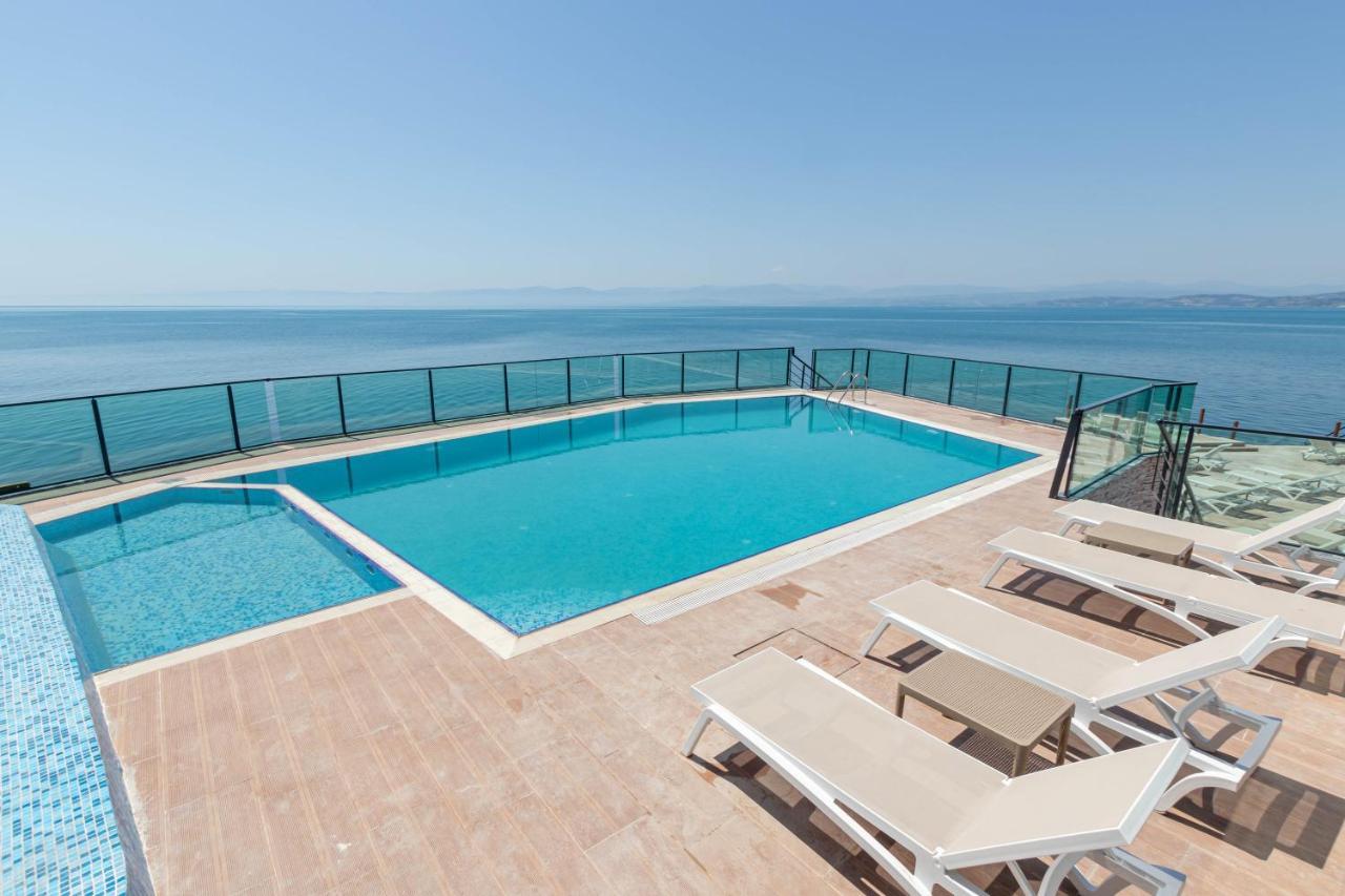 Vira Otel Suites Sinop Buitenkant foto