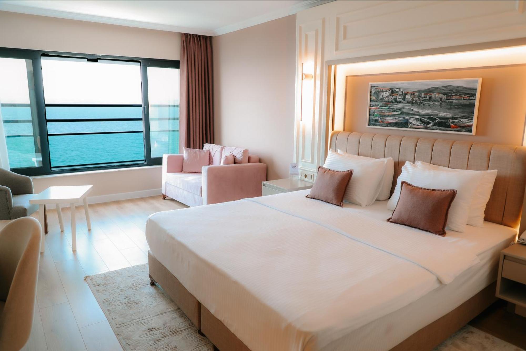 Vira Otel Suites Sinop Buitenkant foto