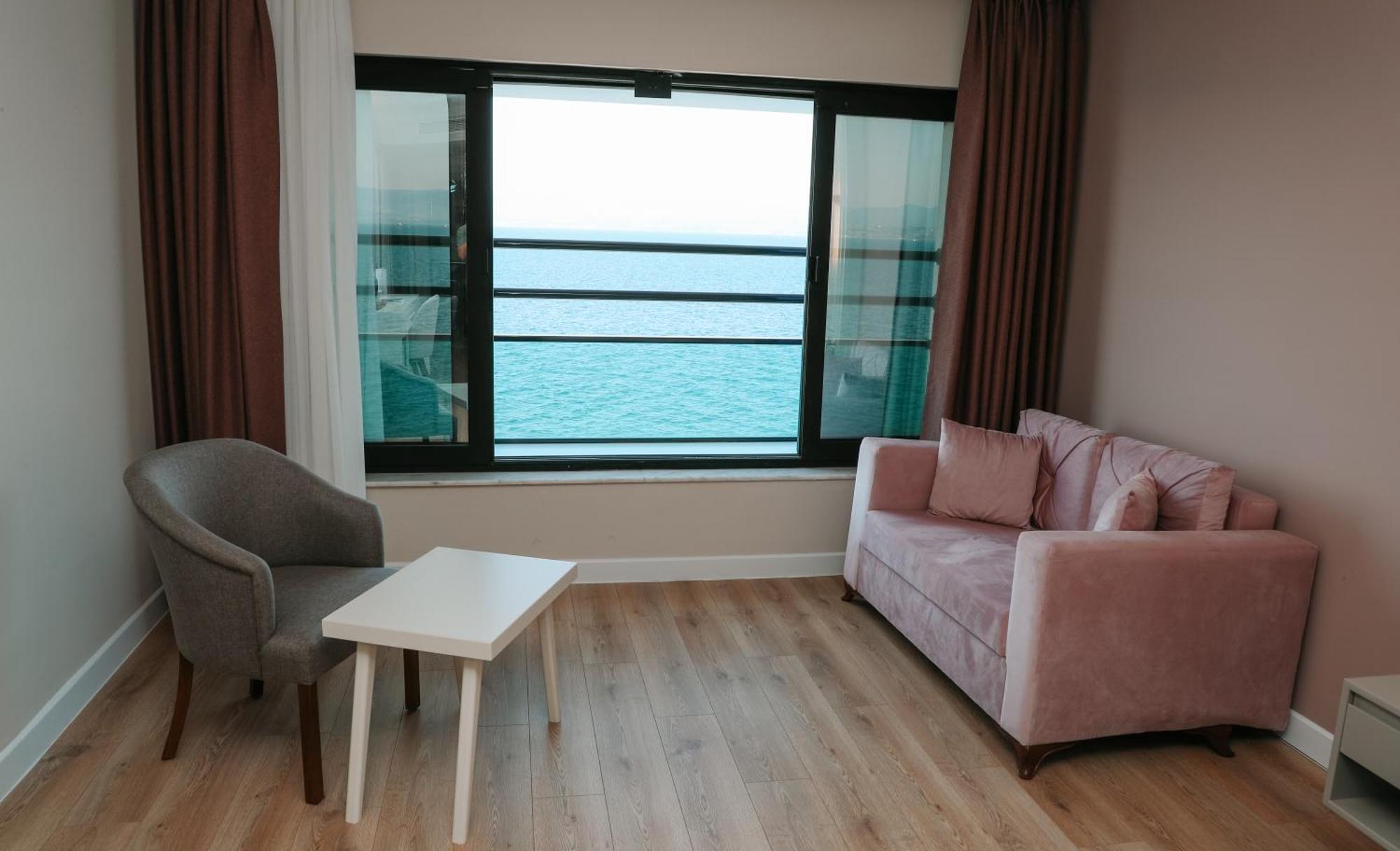 Vira Otel Suites Sinop Buitenkant foto