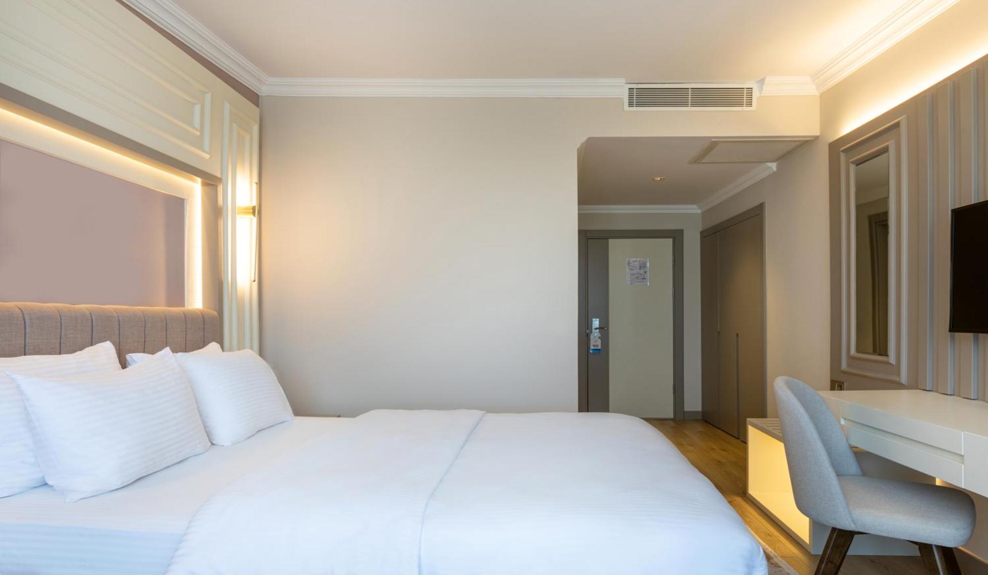 Vira Otel Suites Sinop Buitenkant foto