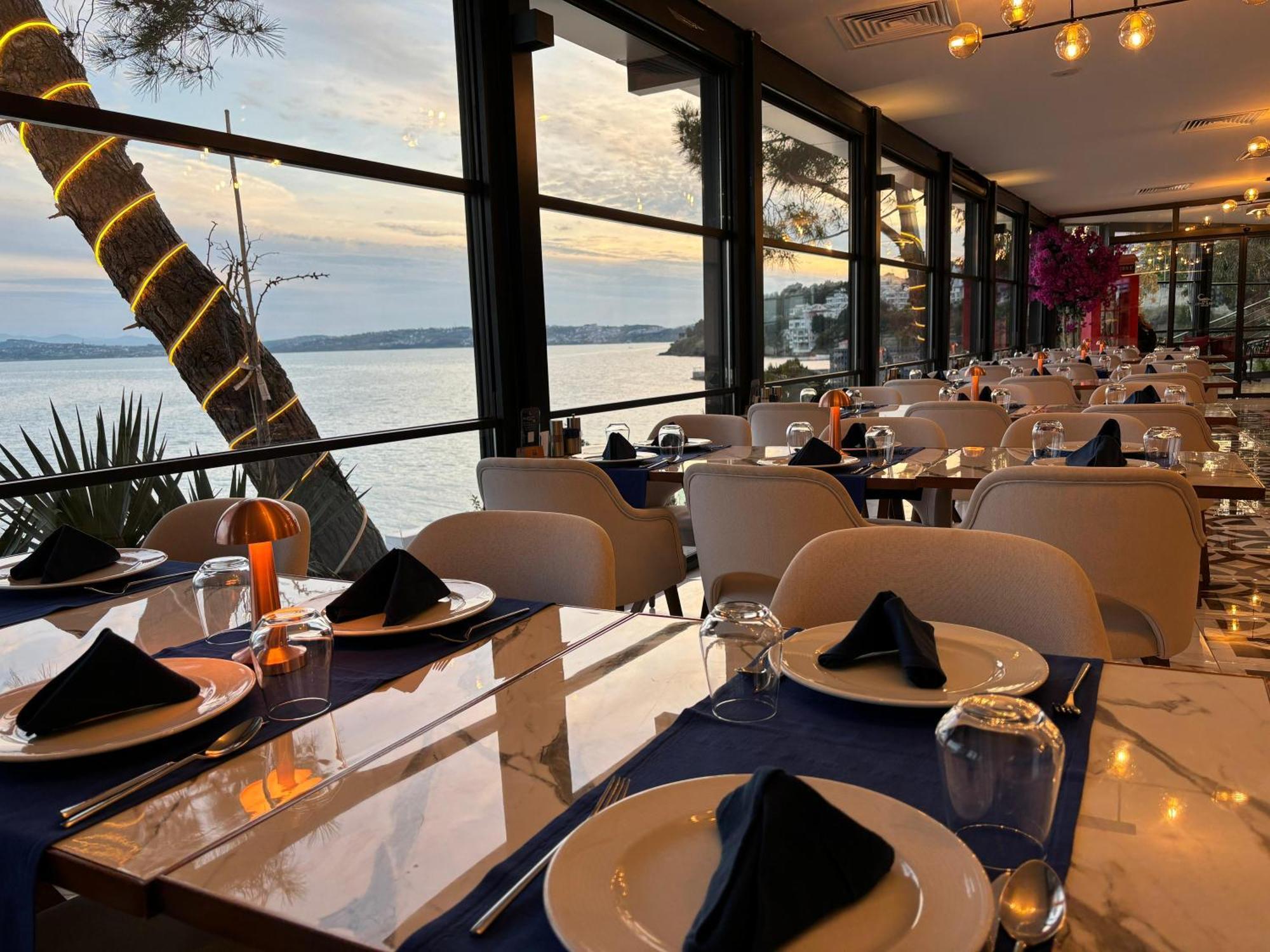 Vira Otel Suites Sinop Buitenkant foto